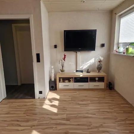 Gemuetliche 3-zimmer-wohnung, Zentral Gelegen Daire