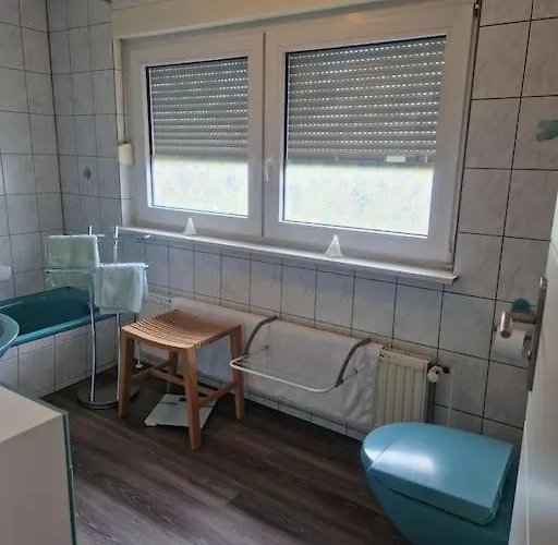 Gemuetliche 3-zimmer-wohnung, Zentral Gelegen Apartman *